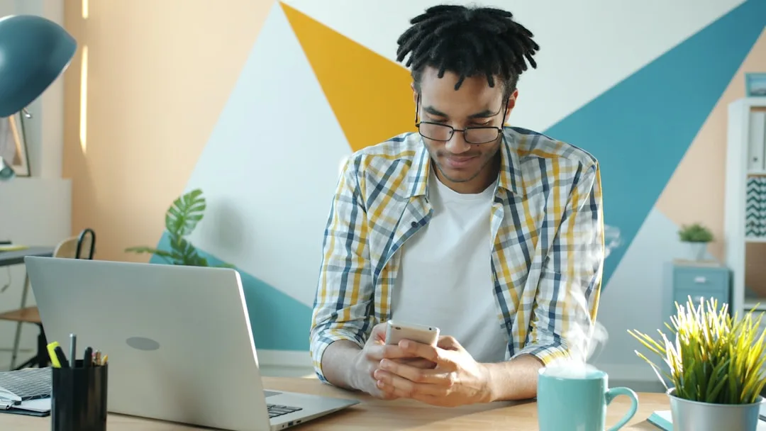 Professional Voicemail Greetings: Situational Examples