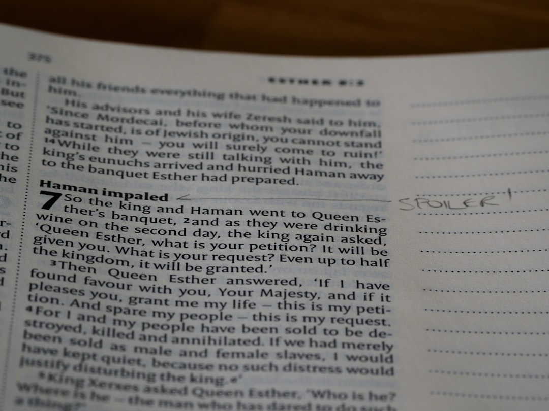 Hemingway Editor Review - Simple but Powerful Writing Tool