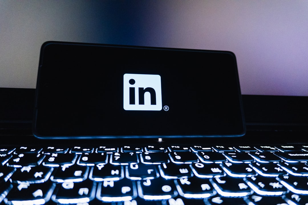 How to Write a LinkedIn Message That Gets a Reply